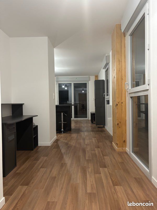 T2 meublé 53 m² – Terrasse 14 m² – Dernier étage – Parking – Saint-Herblain (image 5)