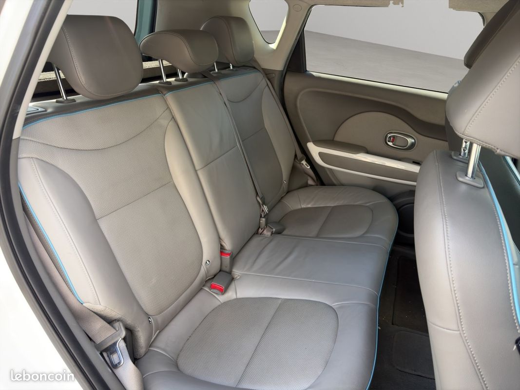 Kia SOUL EV Ultimate / SUIVI COMPLET / SOH 61%) (image 14)
