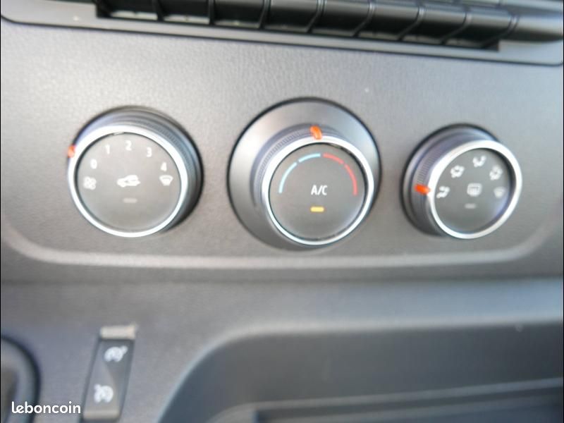 Renault Master Fg F3300 L1H2 2.3 Blue dCi 135ch Grand Confort Euro6 (image 11)