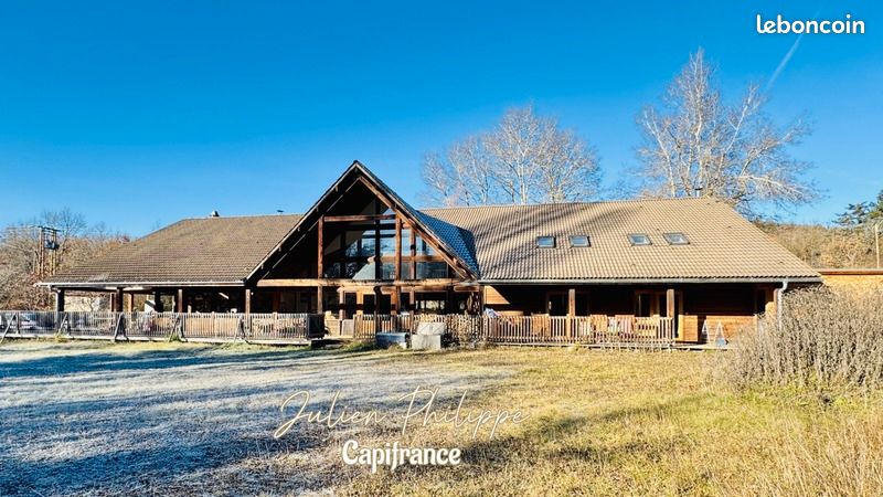 Maison 12 pièces 500 m² · à La Bâtie-Montsaléon · 500 m² · 499 975 €