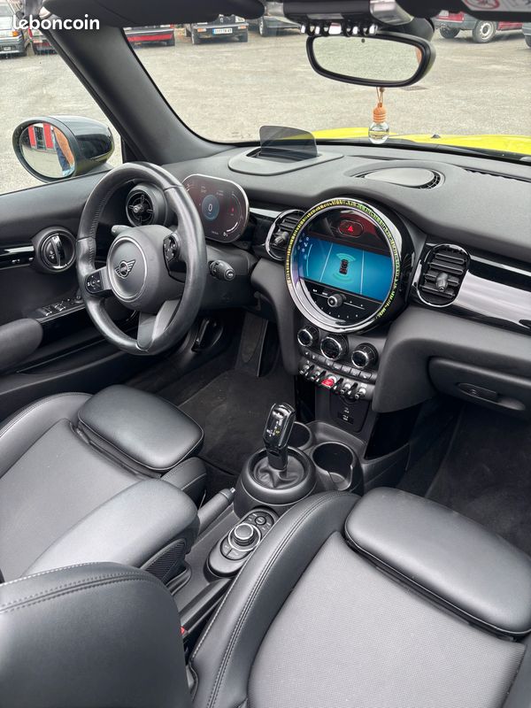 Mini Cooper Cabriolet (image 5)