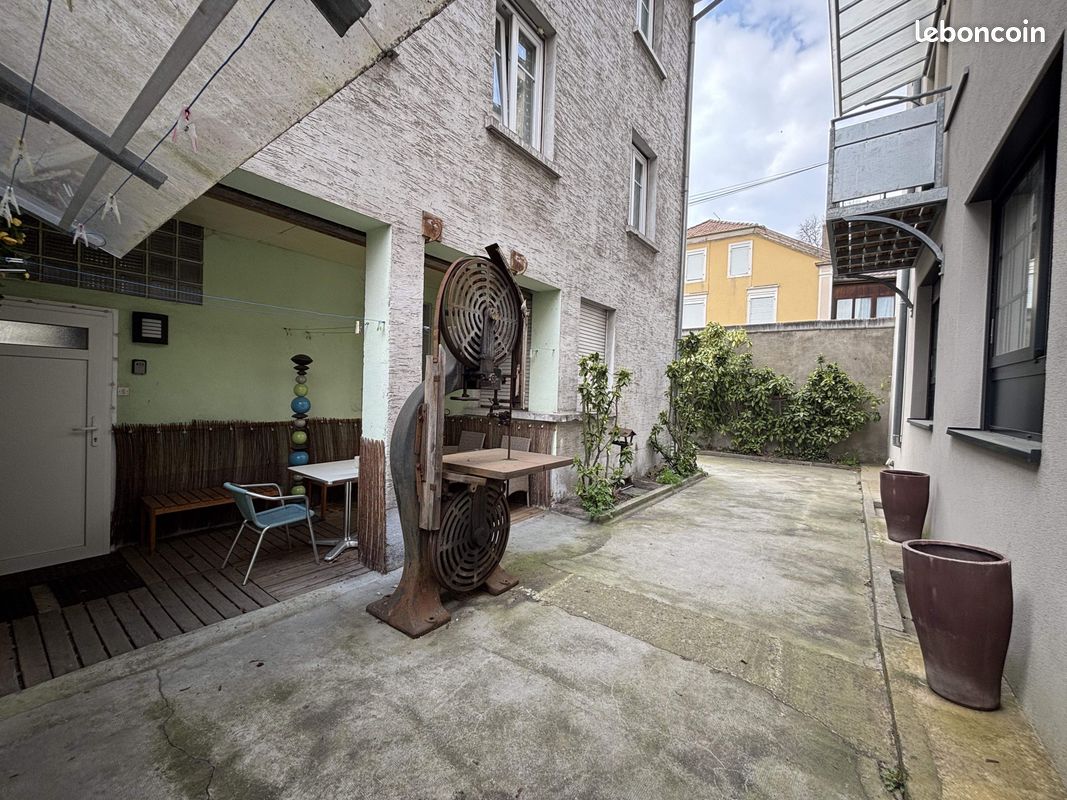 Immeuble 213 m² · à Mulhouse · 213 m² · 292 500 €