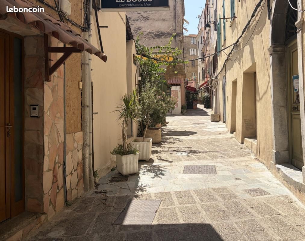 Appartement 3 pièces 52 m² · à Ajaccio · 52 m² · 1 000 €