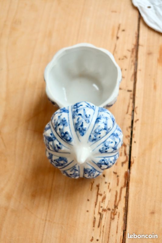 Mini boîte vintage en porcelaine bleu et blanc (image 4)