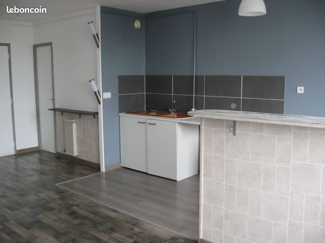 Appartement 3 pièces 62 m² · à Saint-Pierre-des-Corps · 62 m² · 75 000 €