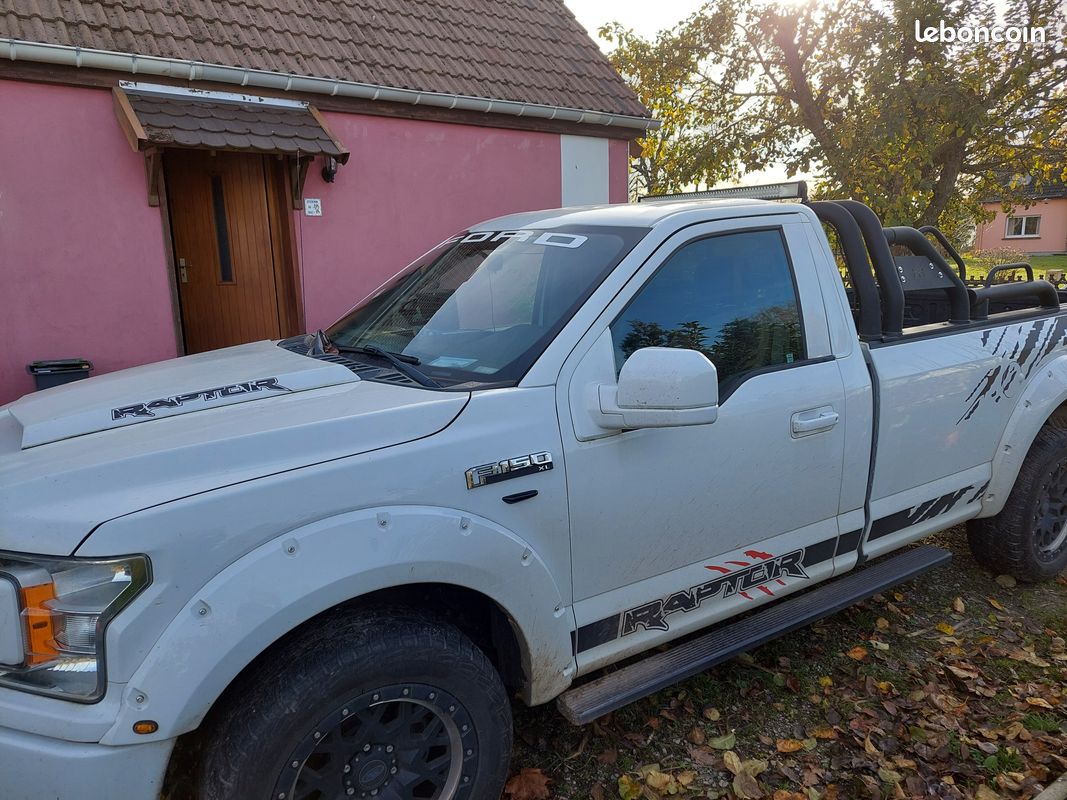 Ford F150 look Raptor - Voitures