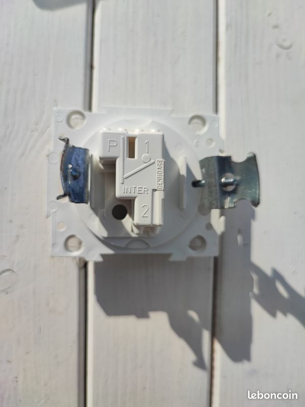 Interrupteur Va-et-vient Arnould ESPACE 60501/60601 - Pour Installation électrique - Occasion