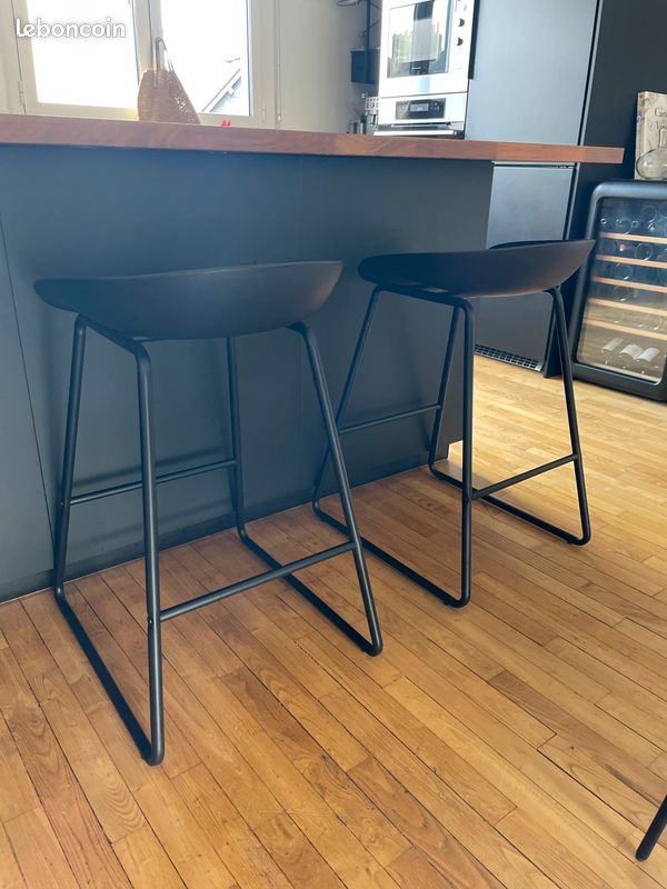 4 tabourets de bar noirs (image 1)