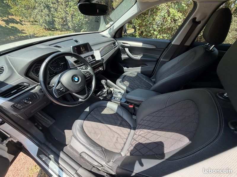 BMW X1 sDrive18dA 150 ch BVA X-Line – Historique BMW complet – Blanc Nacré – Excellent état (image 3)