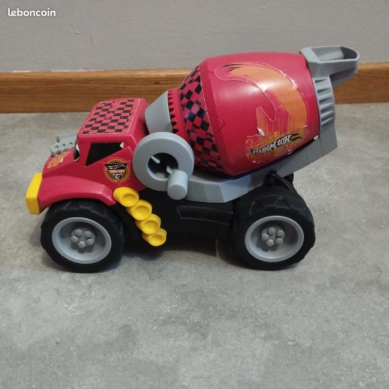 Véhicules hot wheels (image 2)