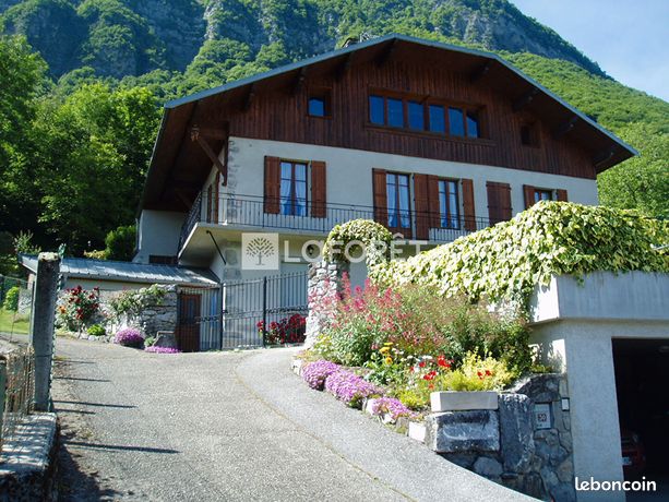 Propriété 10 pièces 249 m²