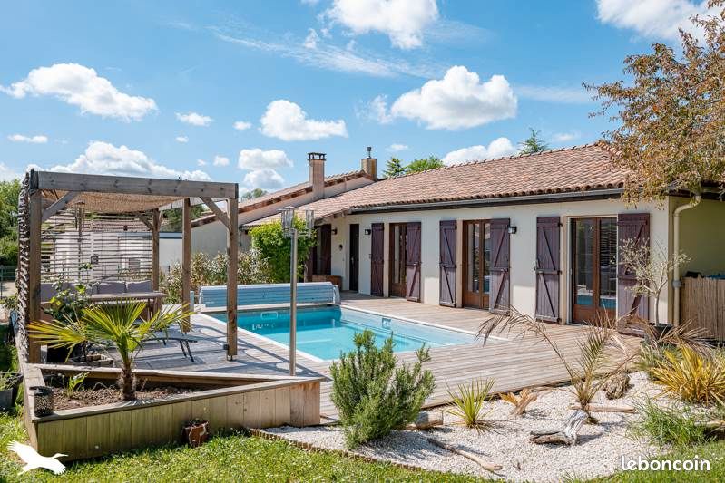Maison 5 pièces 135 m² · à Saint-Georges-des-Coteaux · 135 m² · 334 000 €