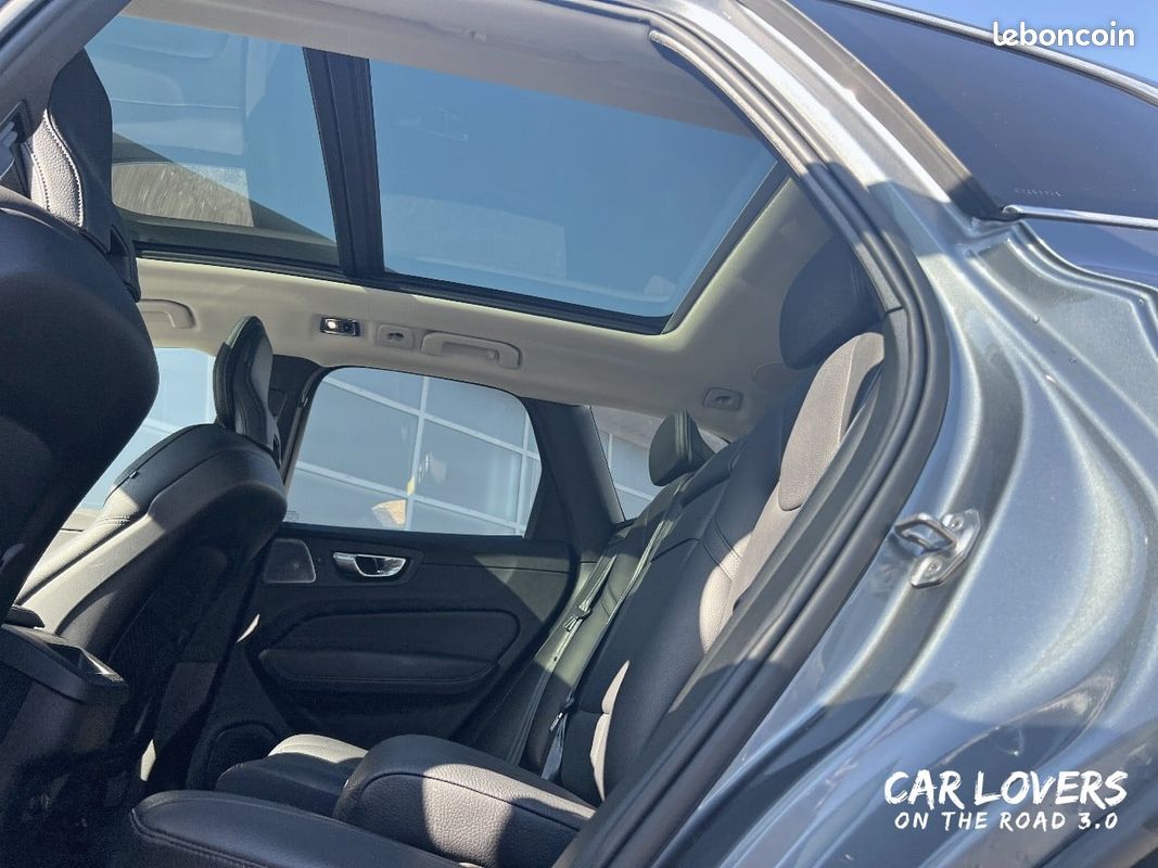 VOLVO XC60 D4 AdBlue 190 ch Geartronic 8 Inscription Luxe (image 15)