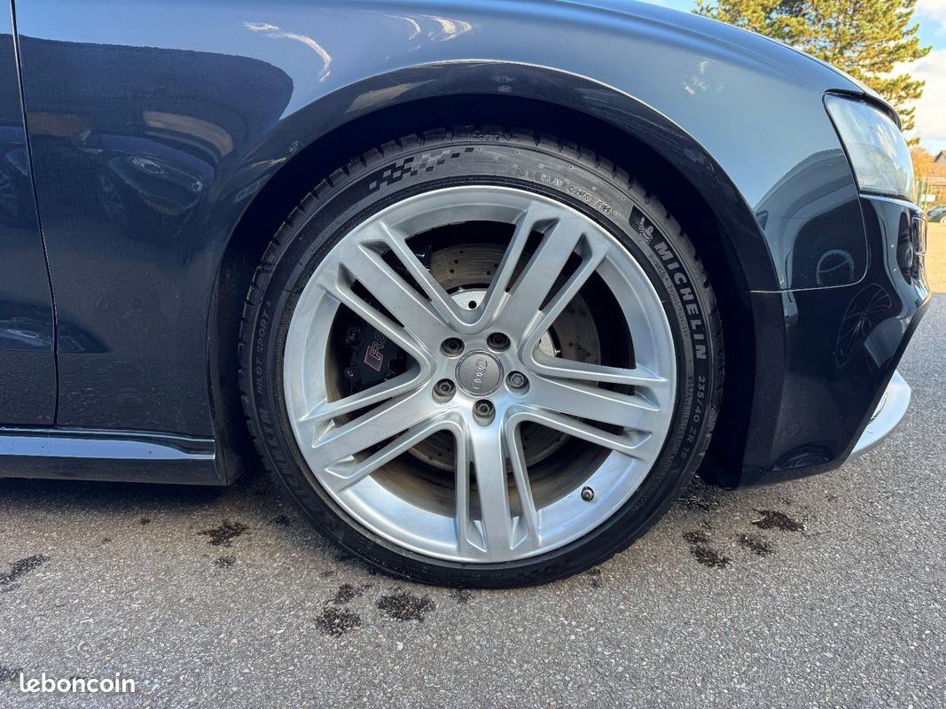 Audi RS5 4,2L V8 FSI 450Ch QUATTRO S-TRONIC (image 12)