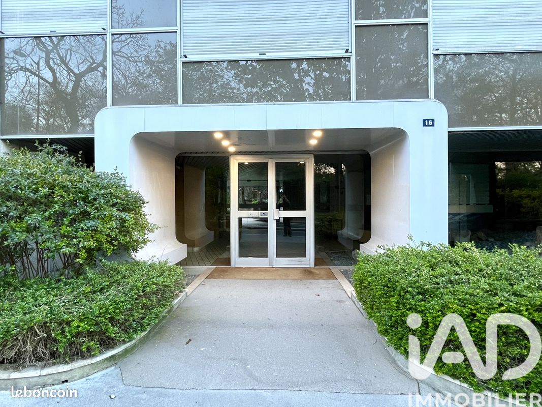 Parking 13 m² · à Paris · 13 m² · 23 000 €
