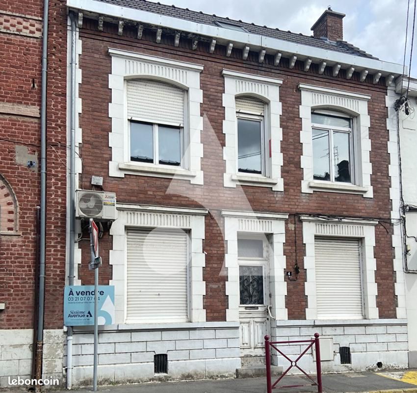 Maison 7 pièces 120 m² · à Vitry-en-Artois · 120 m² · 97 000 €