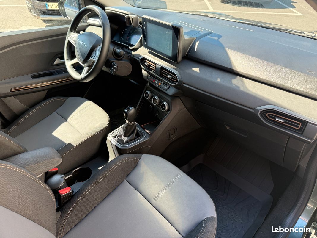 DACIA JOGGER 1.6 140 CH HYBRID EXTREME BVa (image 28)