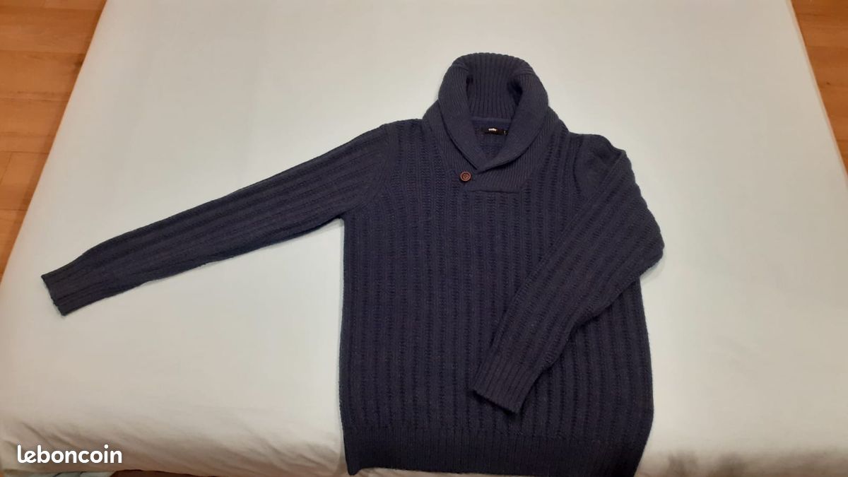 Pull homme taille L (image 2)