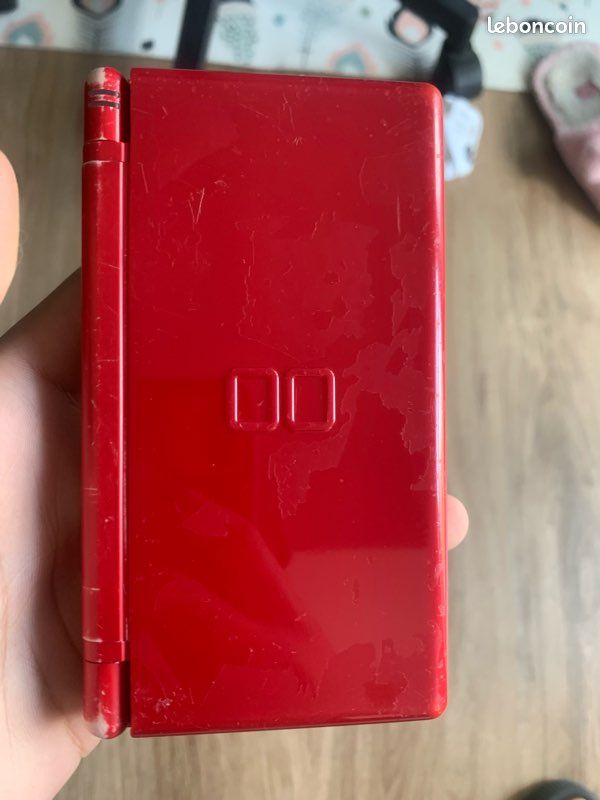 Nitendo ds lite (image 1)
