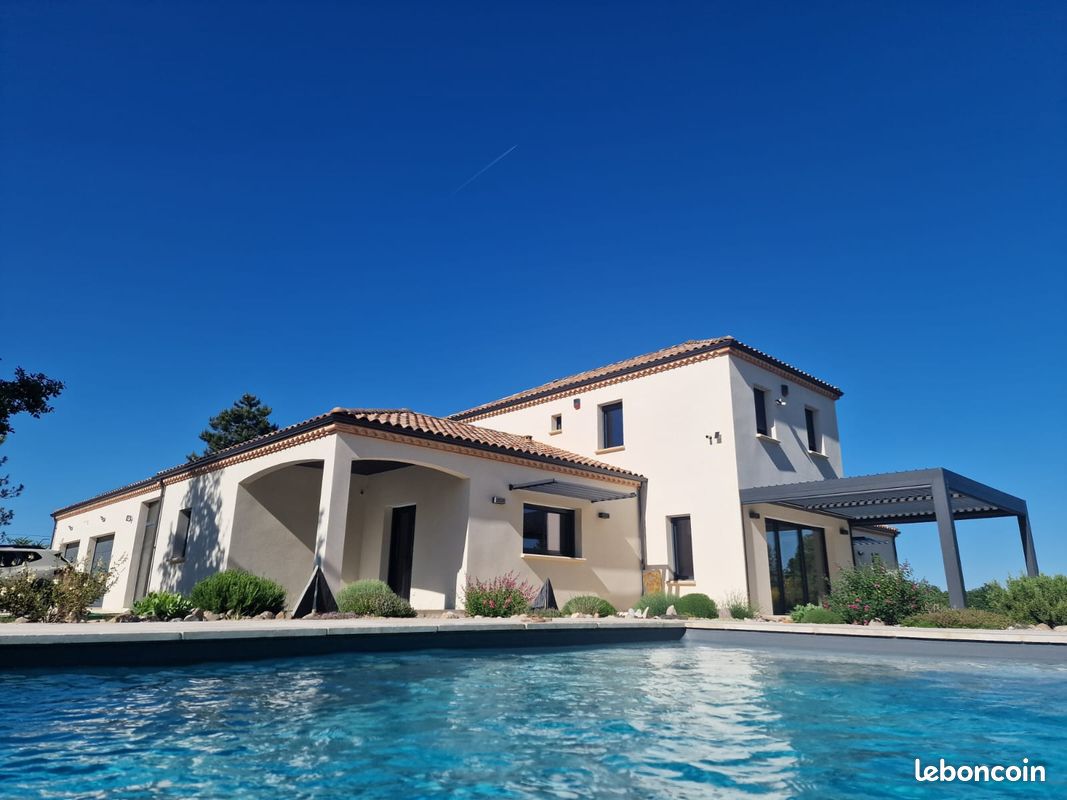 Maison 9 pièces 209 m² · à Cahors · 209 m² · 659 000 €
