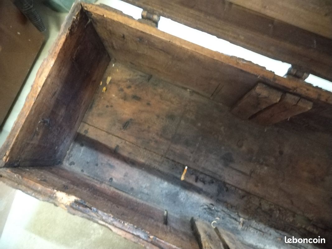 Coffre ancien (image 7)