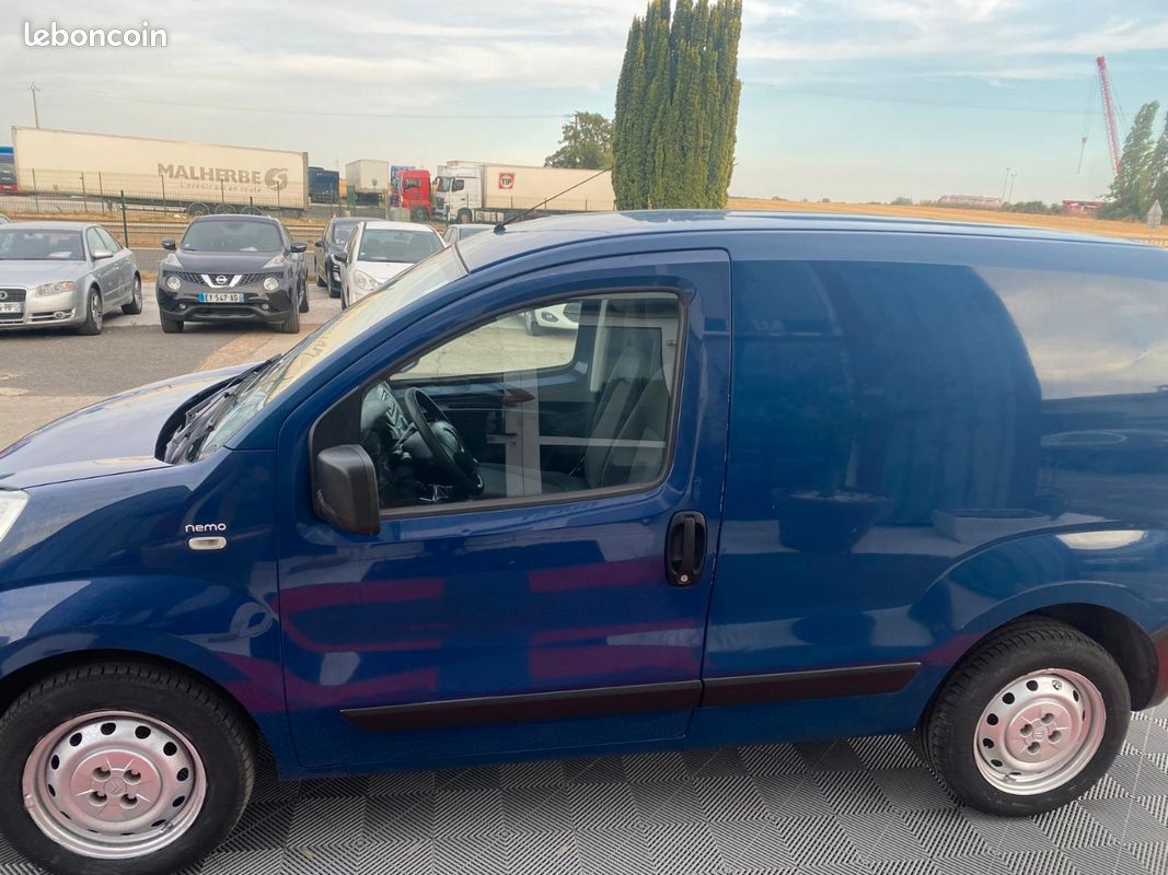 Citroen Nemo 1.3 HDi 75 ch révisé et garantie facilité de paiement 3x4x (image 3)
