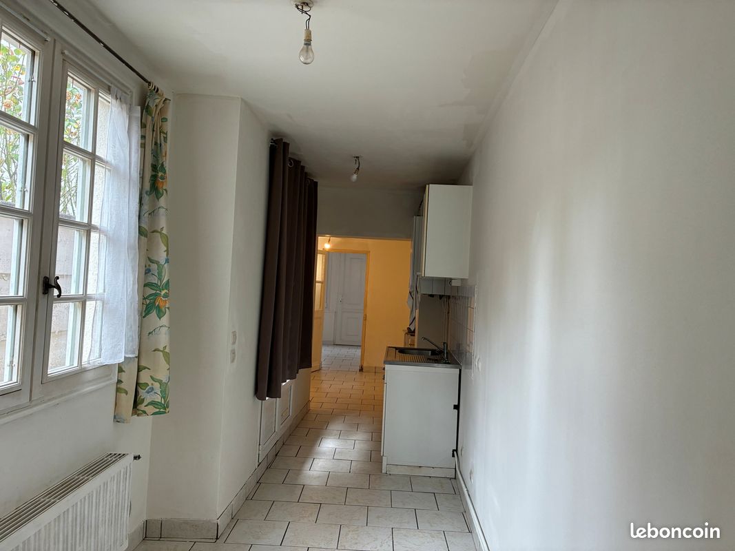 Appartement a louer - 2 pièce(s) - 30 m2 - Surfyn