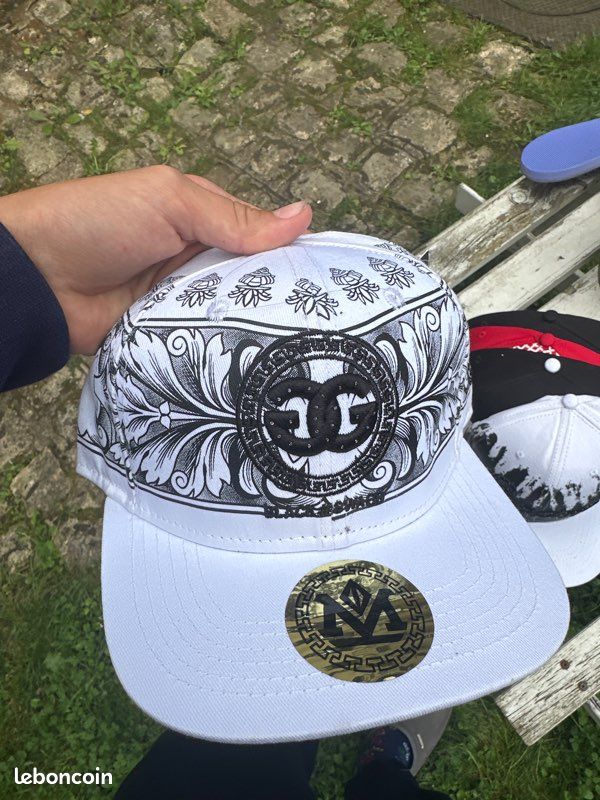 Casquettes neuves (image 6)