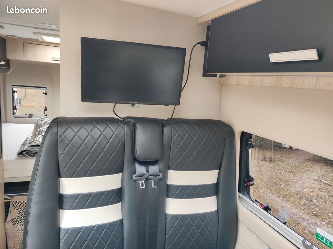 Fourgon Chausson V594 Sport Line Boite automatique (image 12)