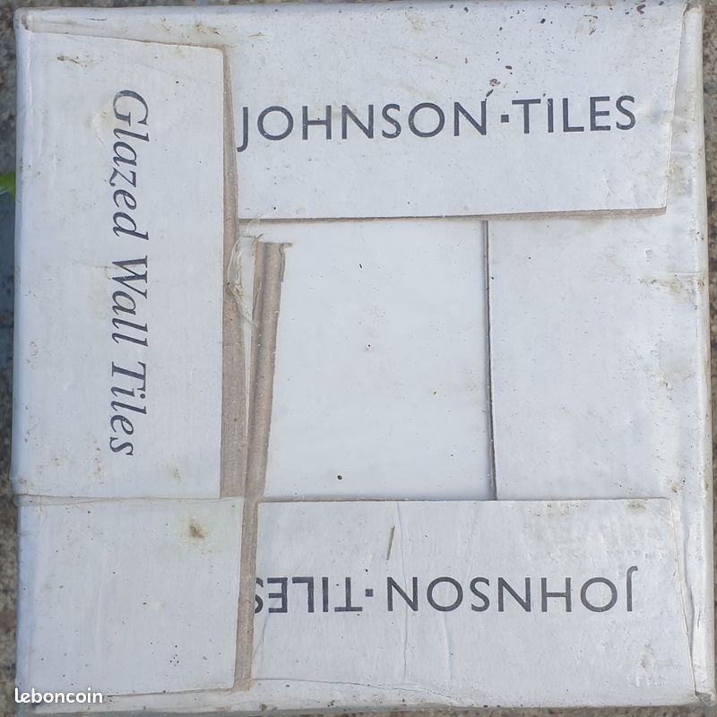 12m2 Carrelage Johnson tiles PRG1 gloss white 15x15 emballé (image 1)