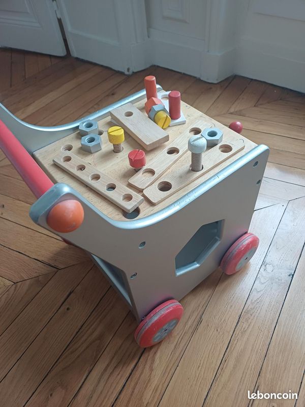 Janod – Carrito De Bricolaje Magnético De Madera Con 25 Herramientas Y Accesorios, A Partir De 18 Meses Carrito De Bricolaje De Madera Janod