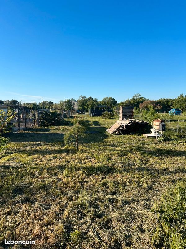 Terrain de loisirs · à Sigean · 35 000 €