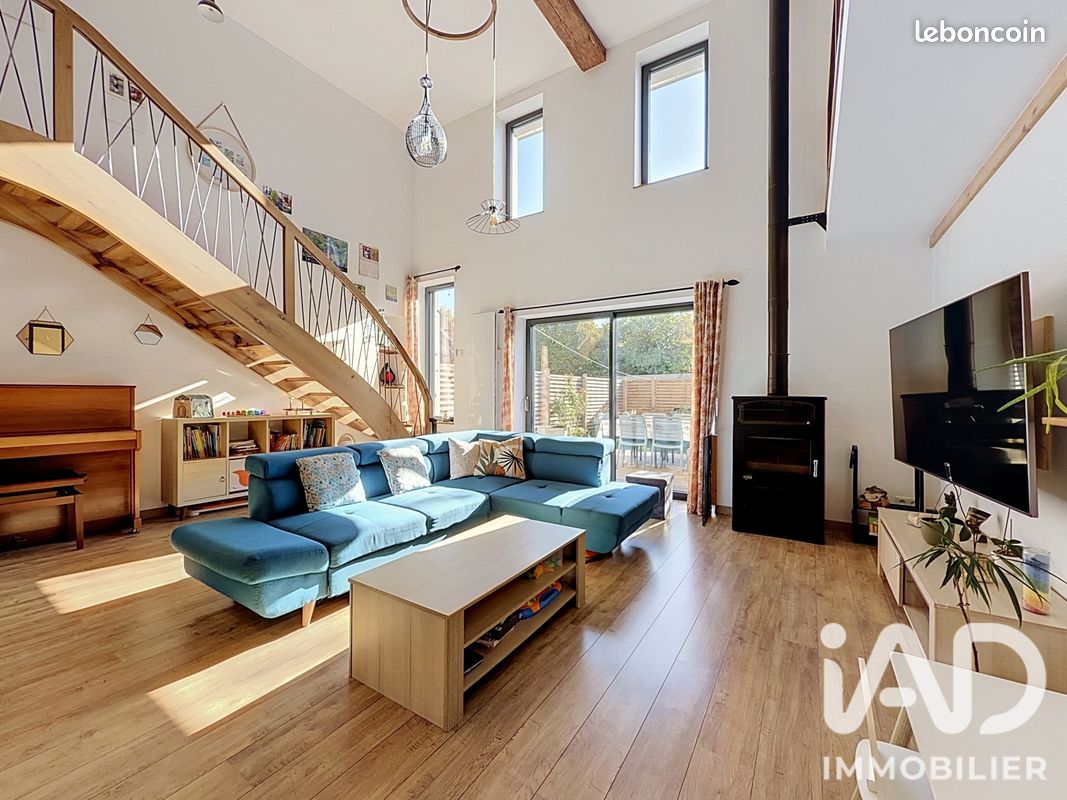 Maison 7 pièces 178 m² · à Villeconin · 178 m² · 390 000 €