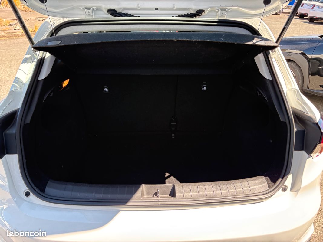 FIAT Tipo Cross (image 5)
