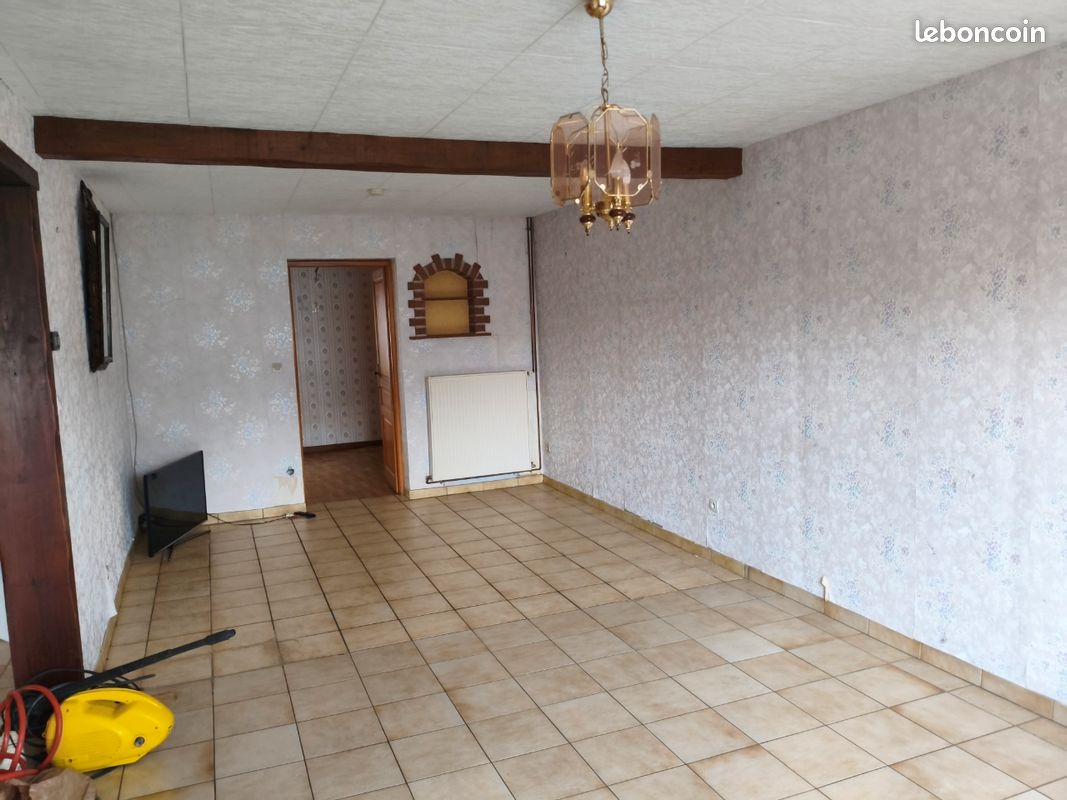 Maison 5 pièces 80 m² · à Douvrin · 80 m² · 750 €/mois