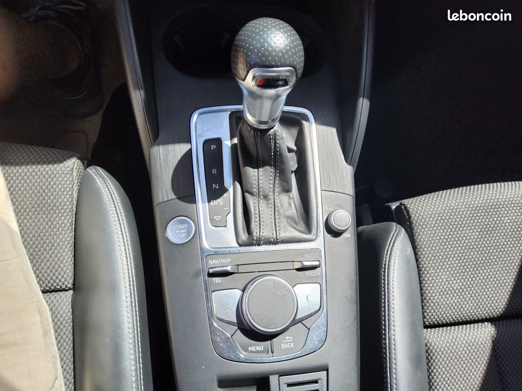 AUDI A3 SPORTBACK 35 TDI 150 S tronic 7 S Line (image 21)