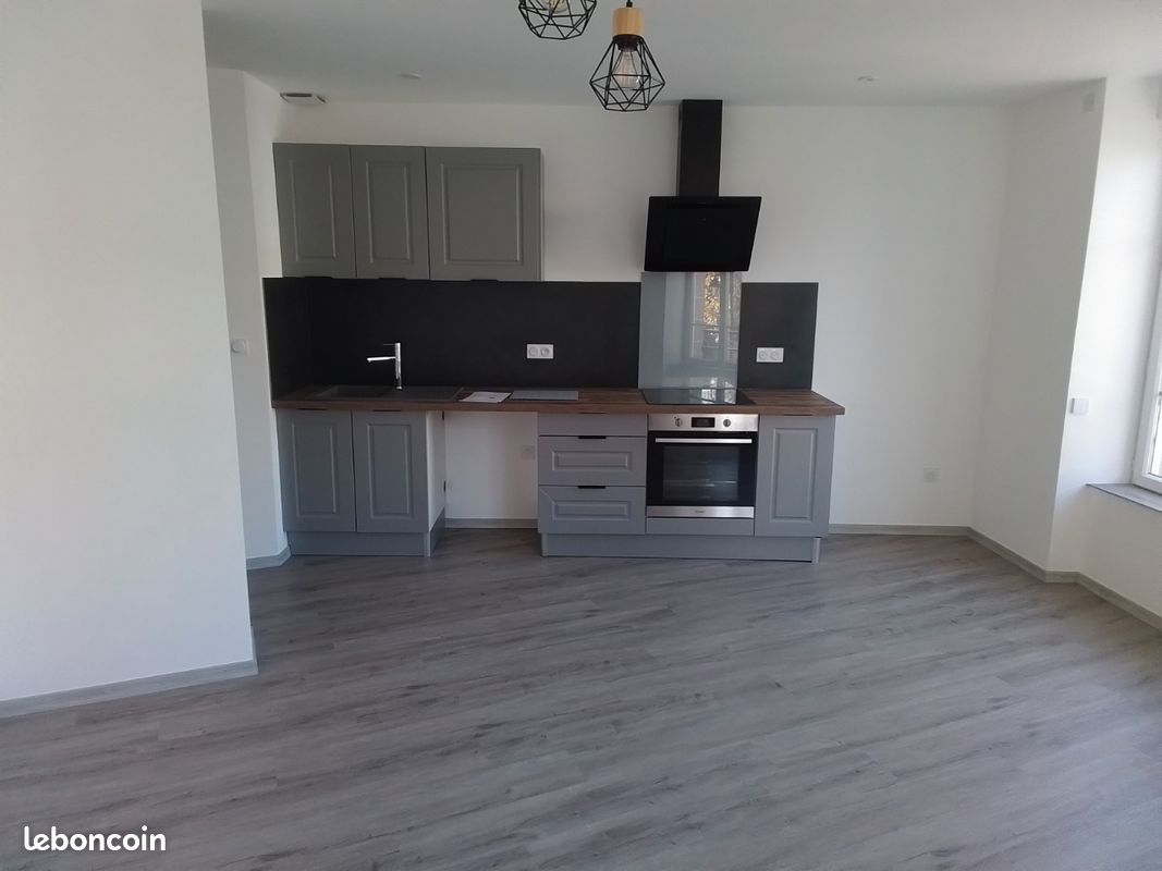 Appartement 2 pièces 50 m² · à Montsalvy · 50 m² · 365 €/mois