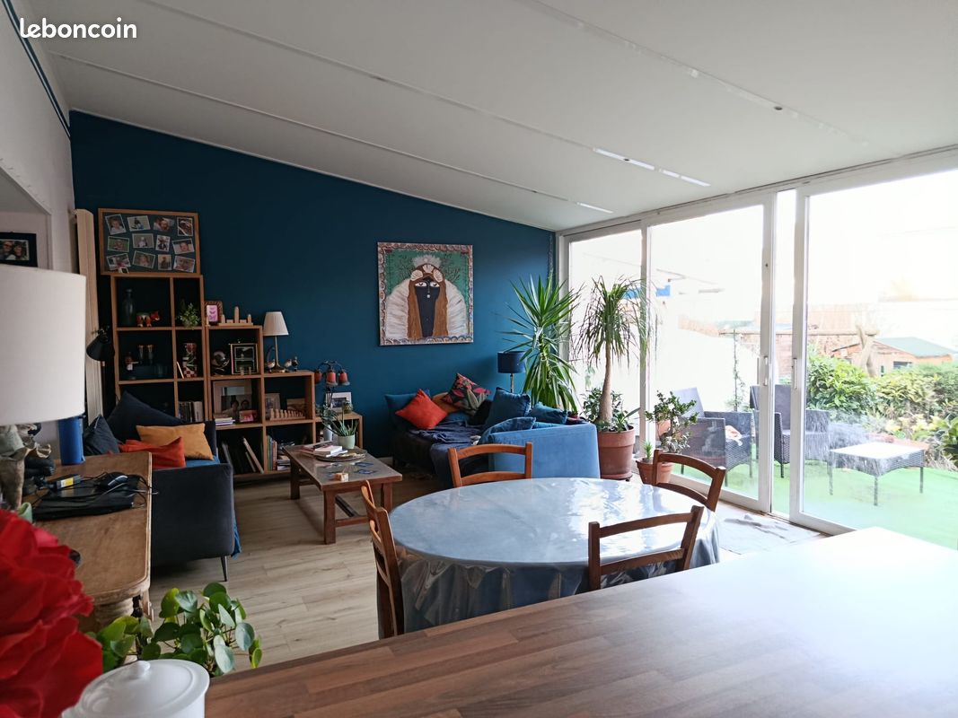 Local commercial 9 pièces 180 m² · à Lille · 180 m² · 459 000 €