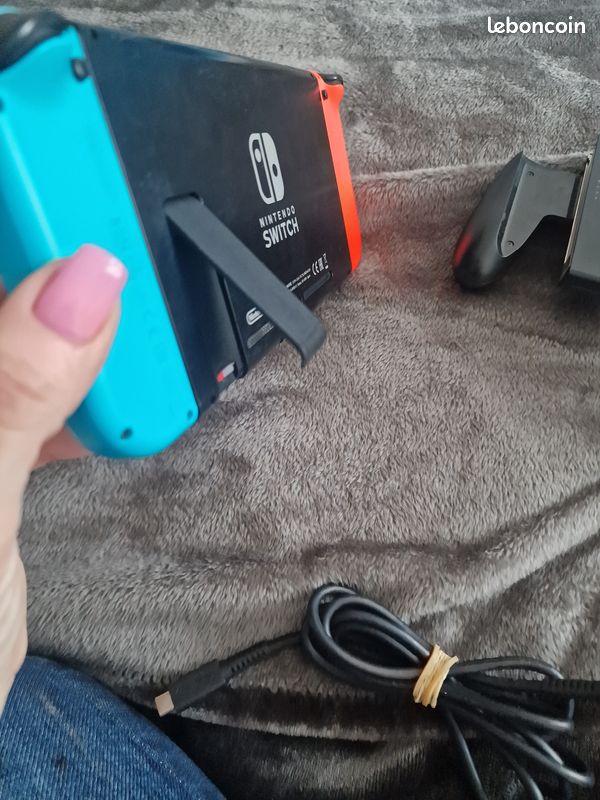 Console switch (image 4)