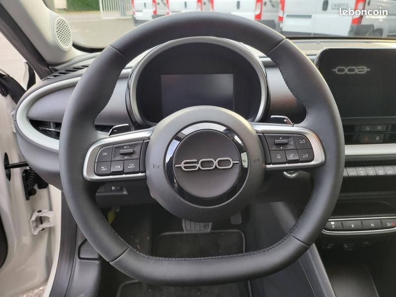 Fiat 600 1.2 Hybrid 136ch Pack Confort DCT6 (image 17)