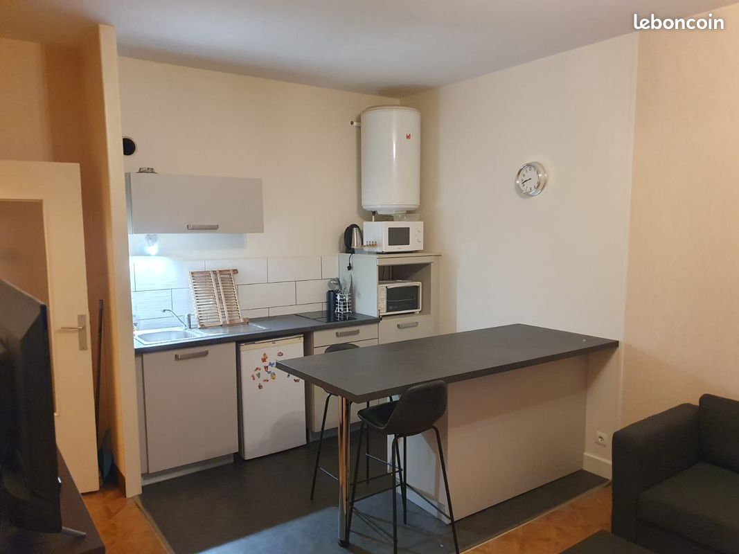 Appartement 1 pièce 30 m² · à Châteauroux · 30 m² · 440 €