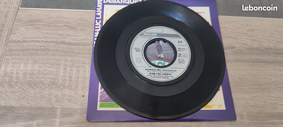45 tours Jean Luc Lahaye "Débarquez-moi" (image 3)
