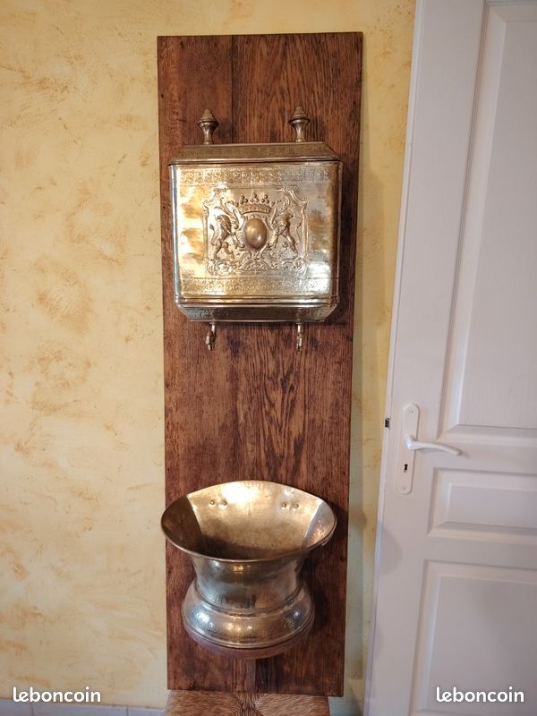 Lavabo fontaine 18 eme (image 1)