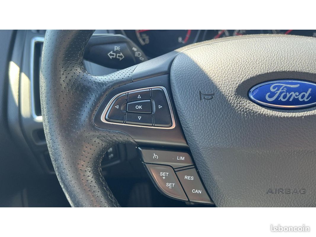 FORD FOCUS ST 2.0 SCTi 250 - ENTRETIEN FORD - GARANTIE 12 MOIS (image 22)