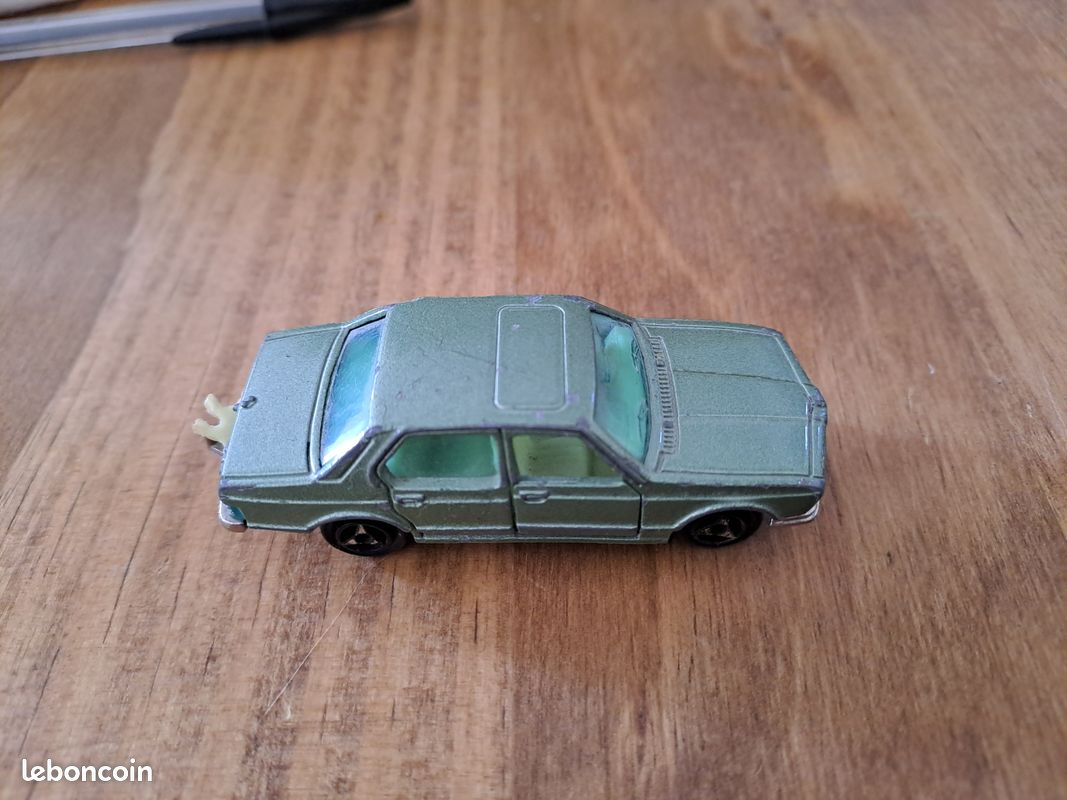 MAJORETTE BMW 733 de segunda mano por 10 EUR en Sant Cugat del Vallès en WALLAPOP