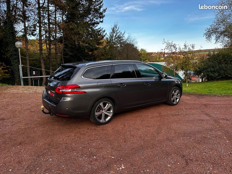 Peugeot 308 (image 3)