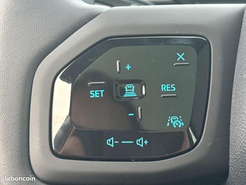 Ford Explorer 286ch Extended Range 77kWh Pack Premium RWD (image 16)