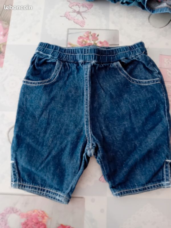Lot 4 shorts/salopettes short 6 mois (image 2)