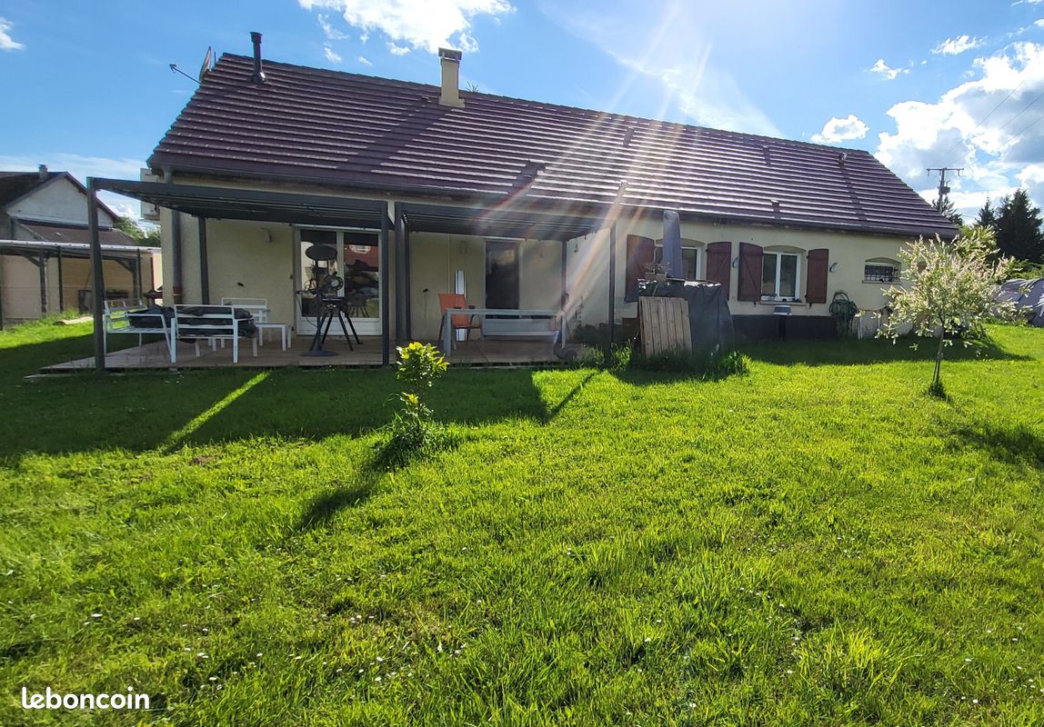 Maison 4 pièces 119 m² · à Poligny · 119 m² · 245 000 €