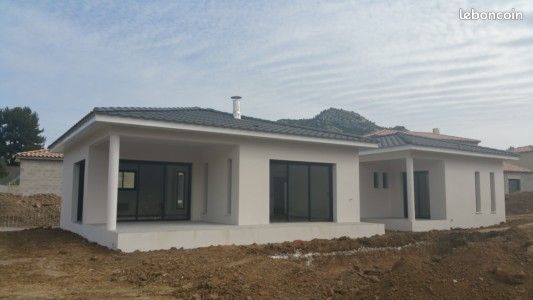 Maison 4 pièces 90 m² · à Lauris · 90 m² · 369 900 €